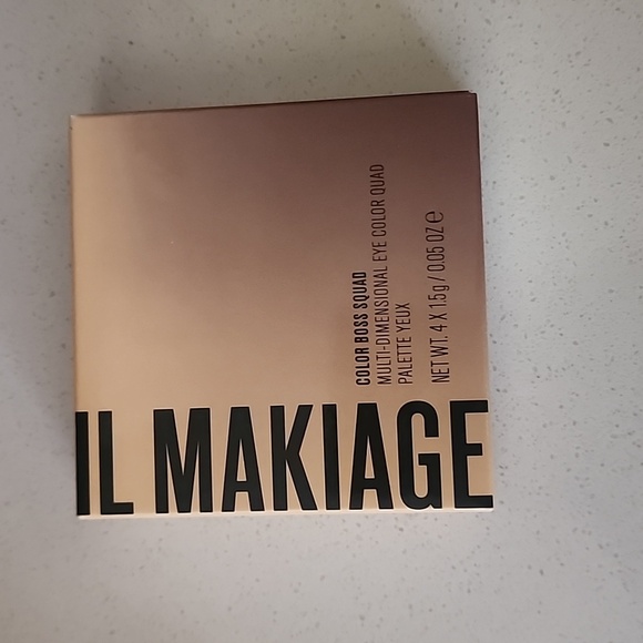 IL MAKIAGE Other - New IL Makiage eye shado quad